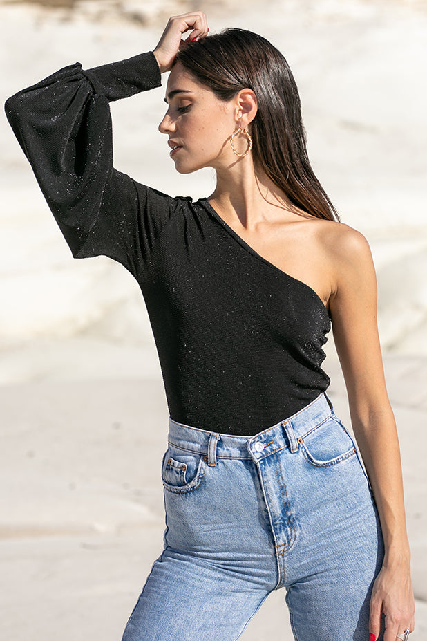 Sun Sea & Roses – Alectrona One Shoulder Balloon Sleeve Top Black