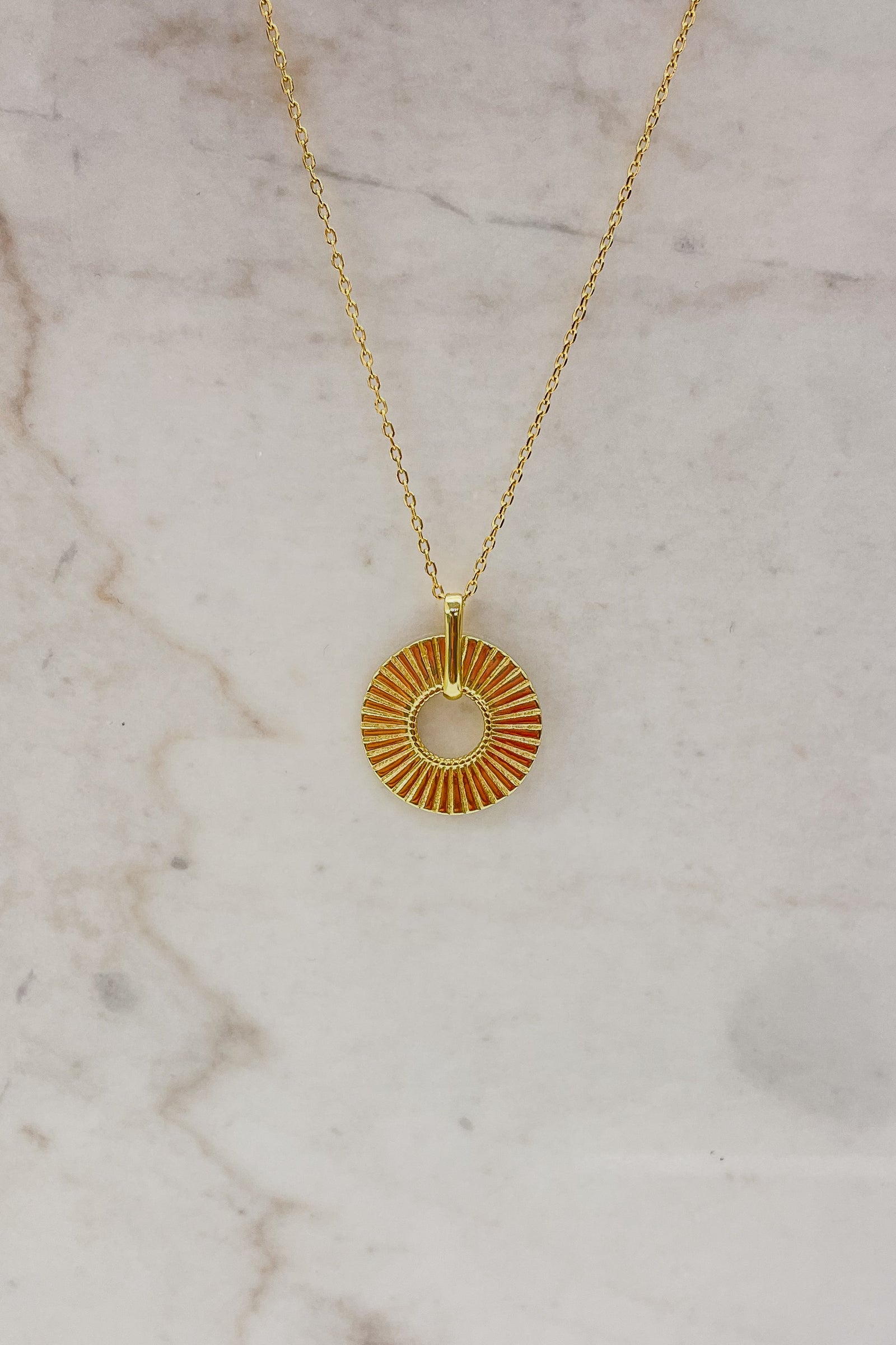 Queencii - Necklace Circle Gold
