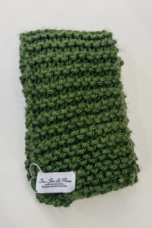 Sun Sea & Roses - Knit Scarf Dark Green